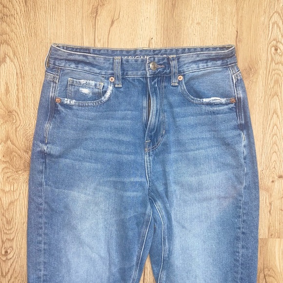 American Eagle High Rise Cropped Mom Jeans - Picture 3 of 8